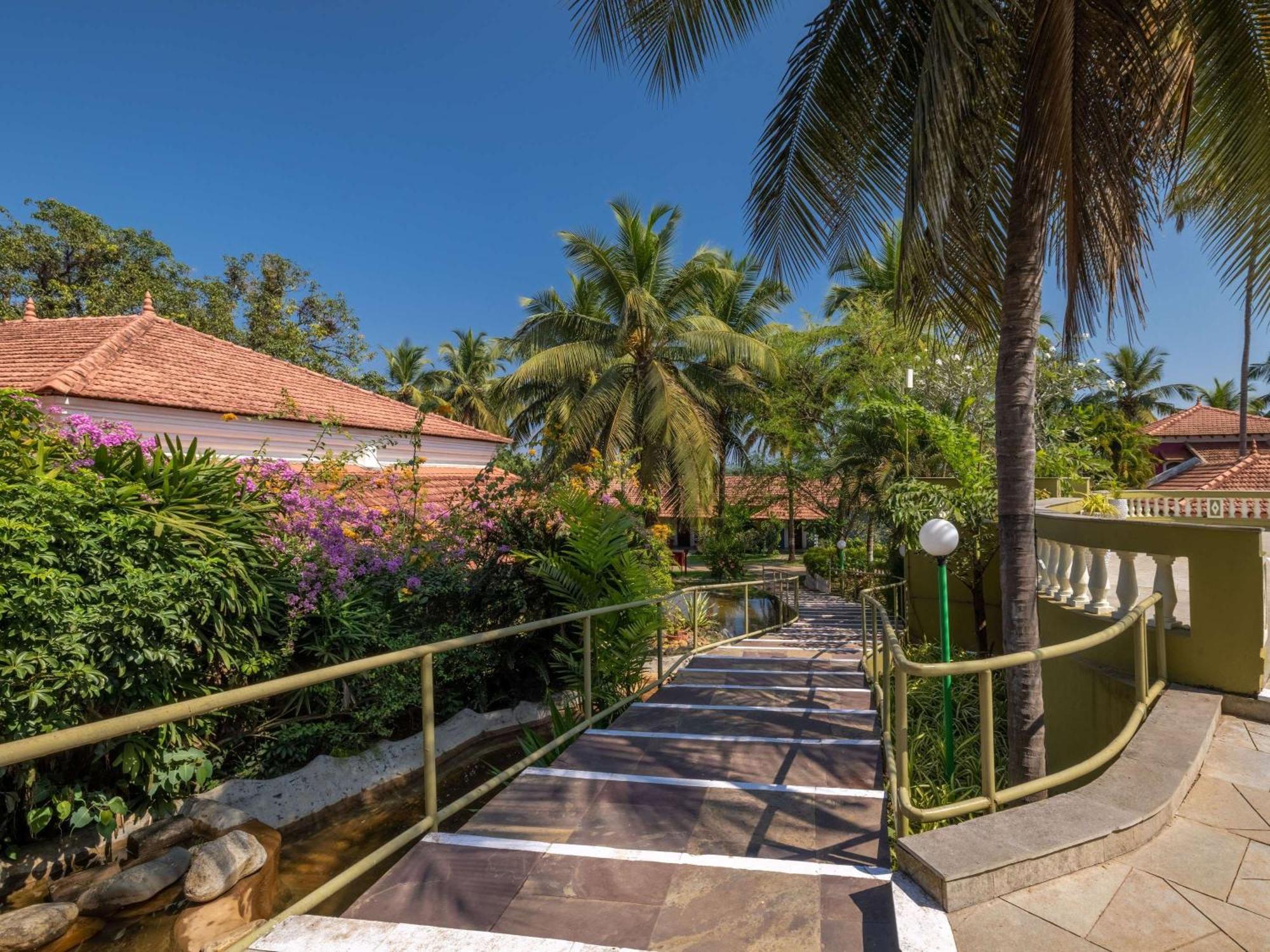 Mercure Goa Devaaya Resort Malar Esterno foto